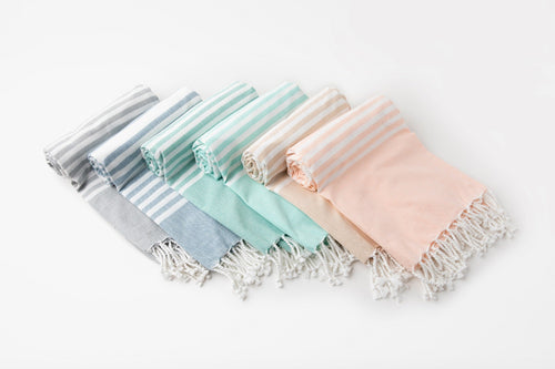 Striped GOTS-certified organic Turkish cotton flat-weave beach towel